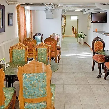 Mango Hotel 3*