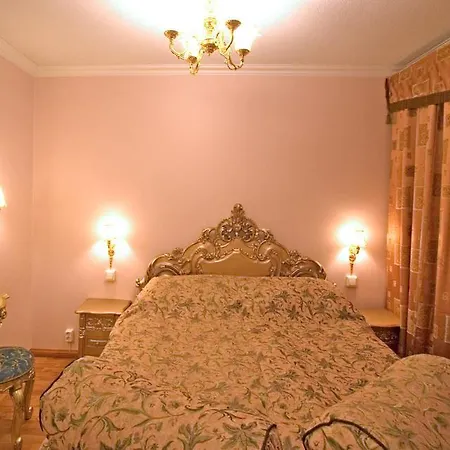 Mango Szálloda 3*